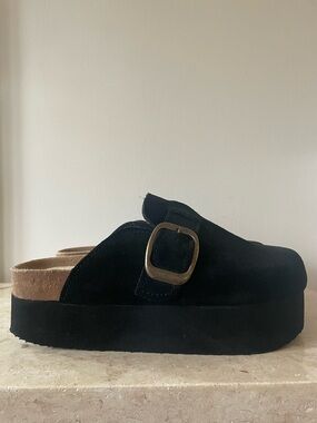 Women’s Black Suede Platform Mule with Buckle